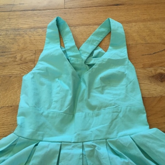 Super cute Tiffany Blue Bow back dress! - Picture 7 of 9